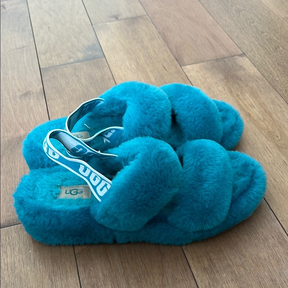 UGG oh yeah Blue Slippers